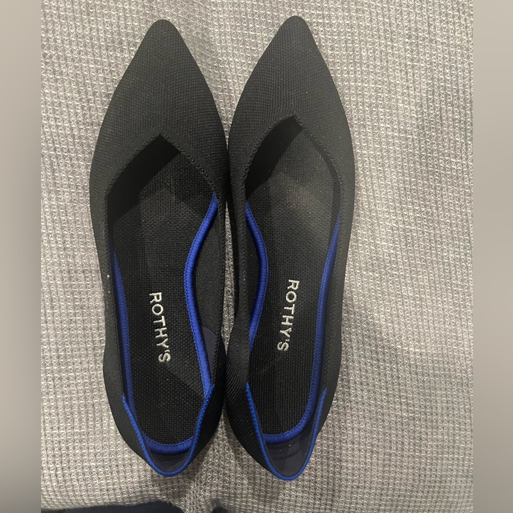Rothy’s the point: washable flat.